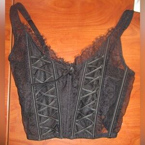 Victoria’s Secret black top